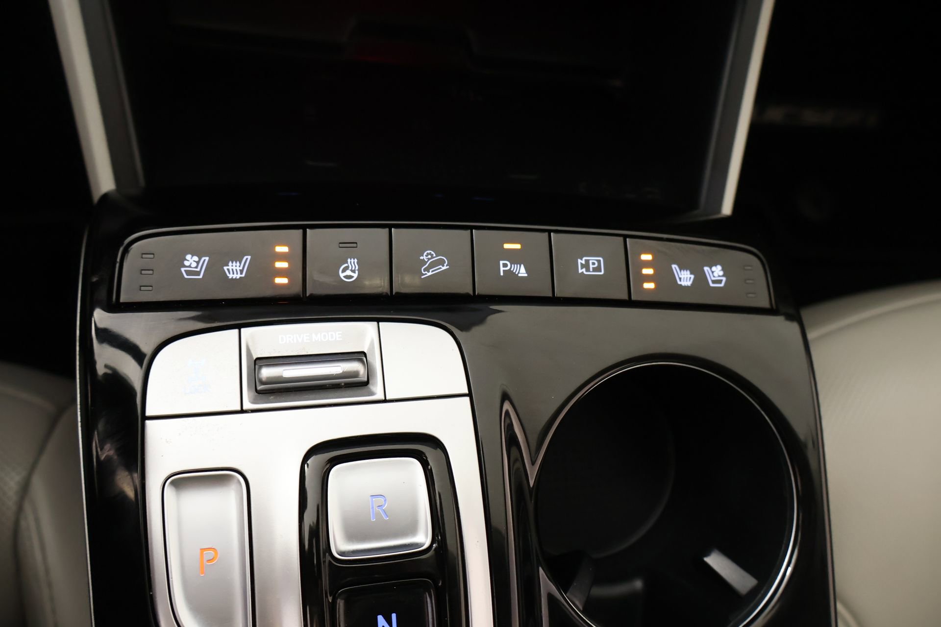 Used 2022 Hyundai Tucson Limited image 8