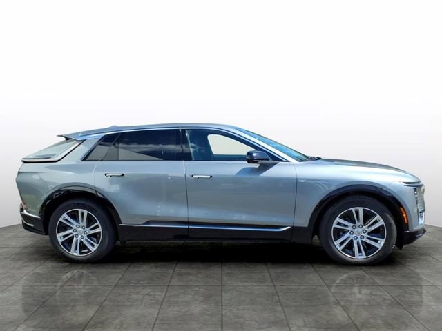 Certified 2024 Cadillac Lyriq Tech AWD/4WD image 6