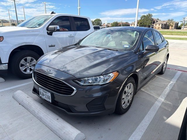 Used 2020 Ford Fusion S FWD image 2