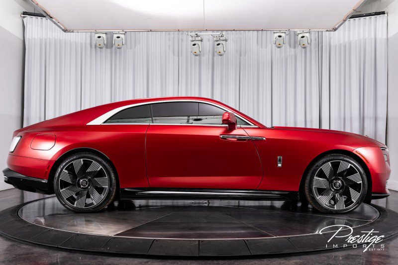 Used 2024 Rolls-Royce Spectre w/ Spectre Launch Package image 20