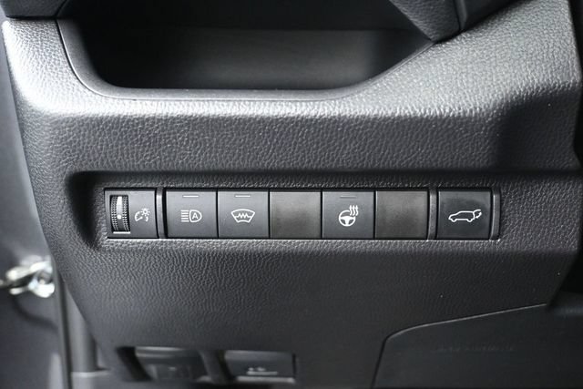 Used 2025 Toyota RAV4 XLE w/ Convenience Package AWD/4WD image 26