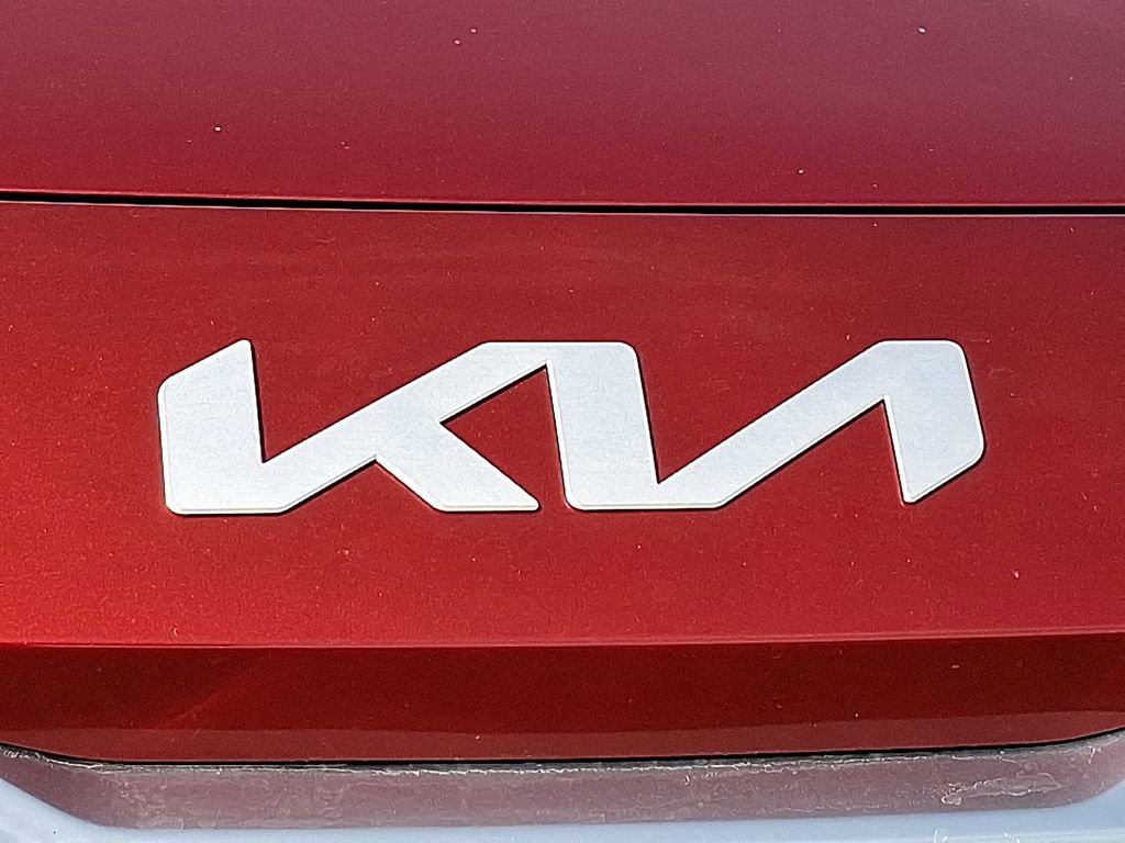 Certified 2022 Kia Seltos S image 27