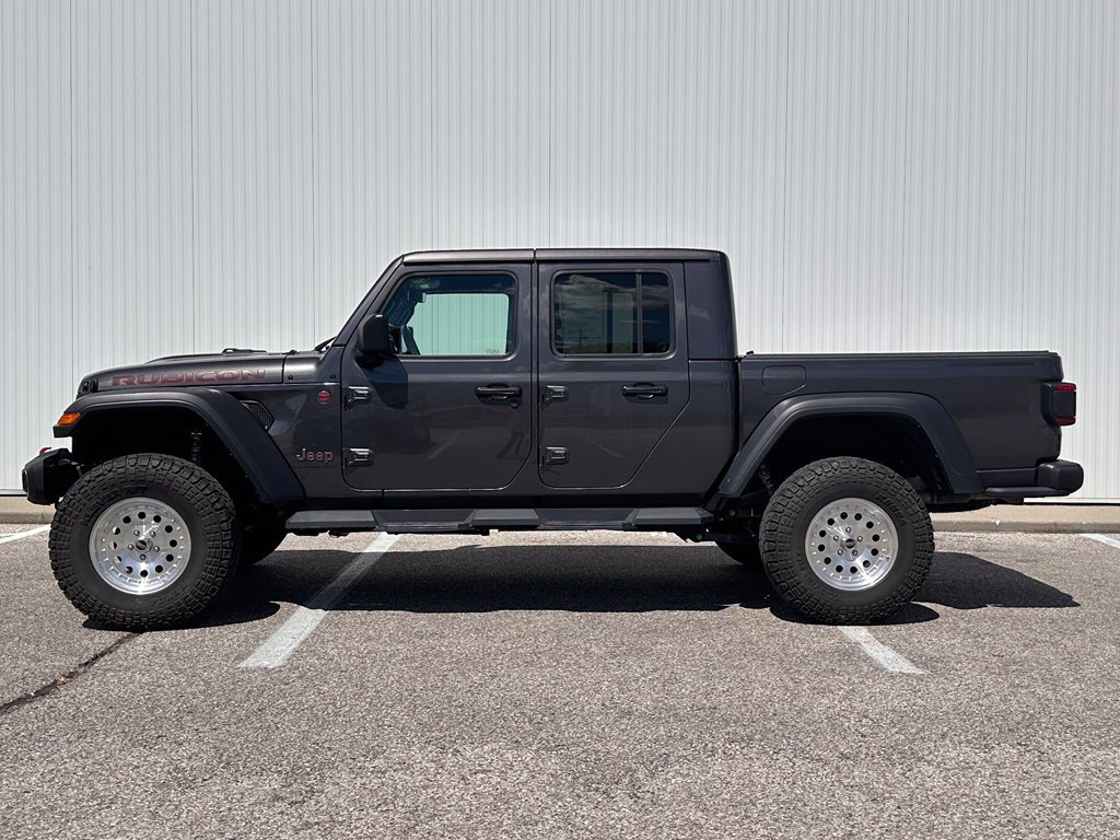 Used 2022 Jeep Gladiator Rubicon w/ LED Lighting Group AWD/4WD image 2