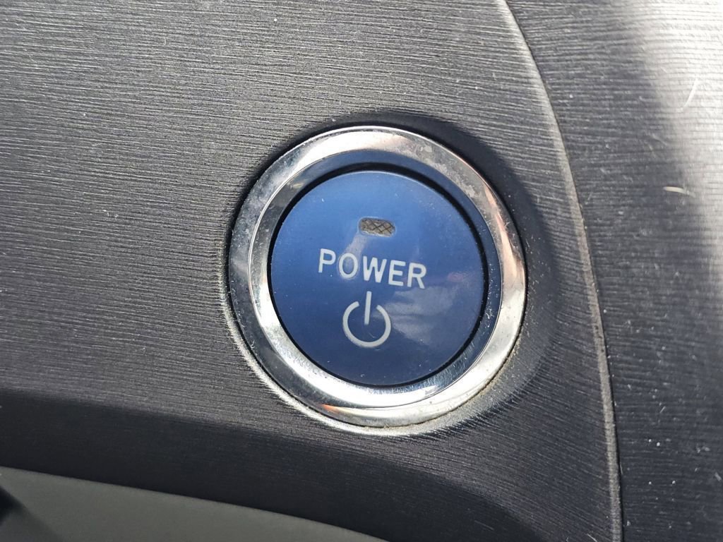 Used 2014 Toyota Prius Two image 16