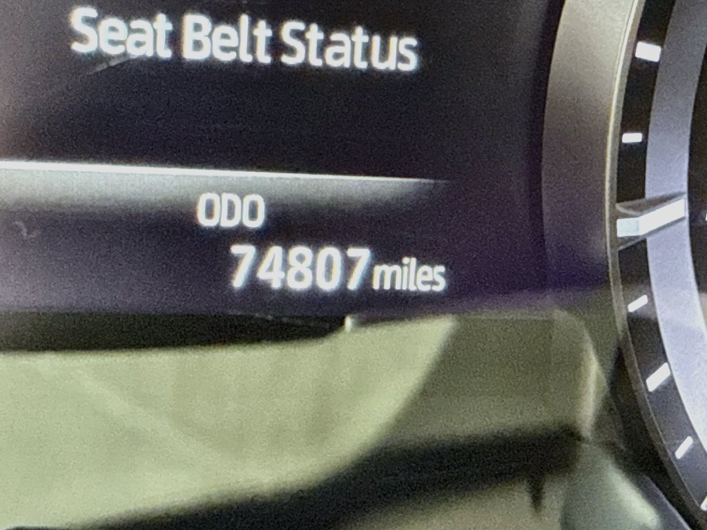 Used 2023 Toyota Highlander XLE FWD image 4