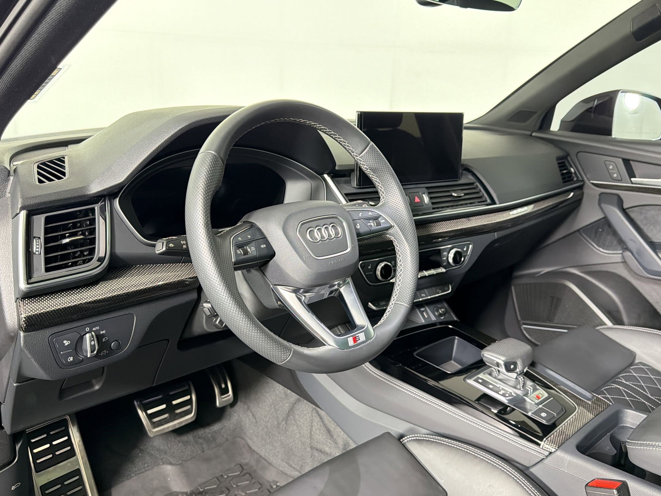 Used 2024 Audi SQ5 Premium Plus AWD/4WD image 3