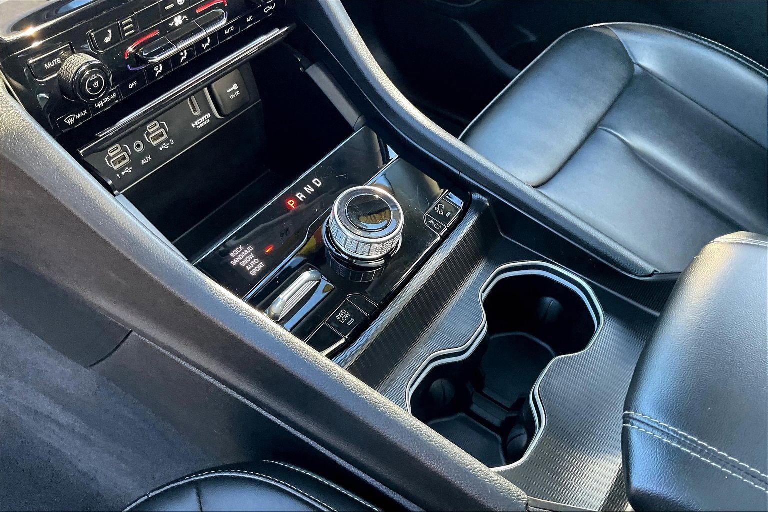 Used 2024 Jeep Grand Cherokee Limited 4xe image 17