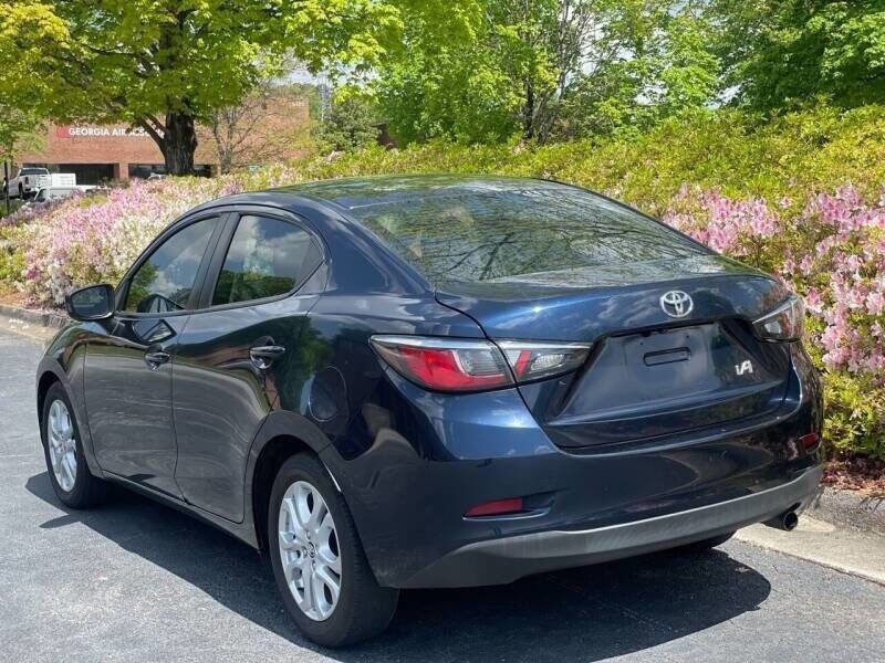 Used 2017 Toyota Yaris iA image 4