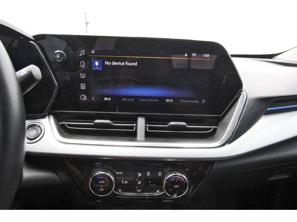 Used 2025 Chevrolet Trax LT w/ Driver Confidence Package image 20