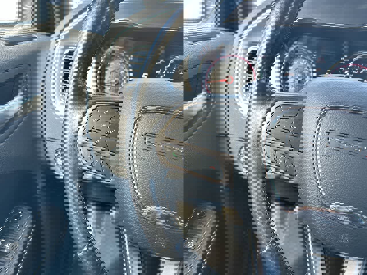 Used 2020 Dodge Charger SXT w/ Leather Interior Group image 29