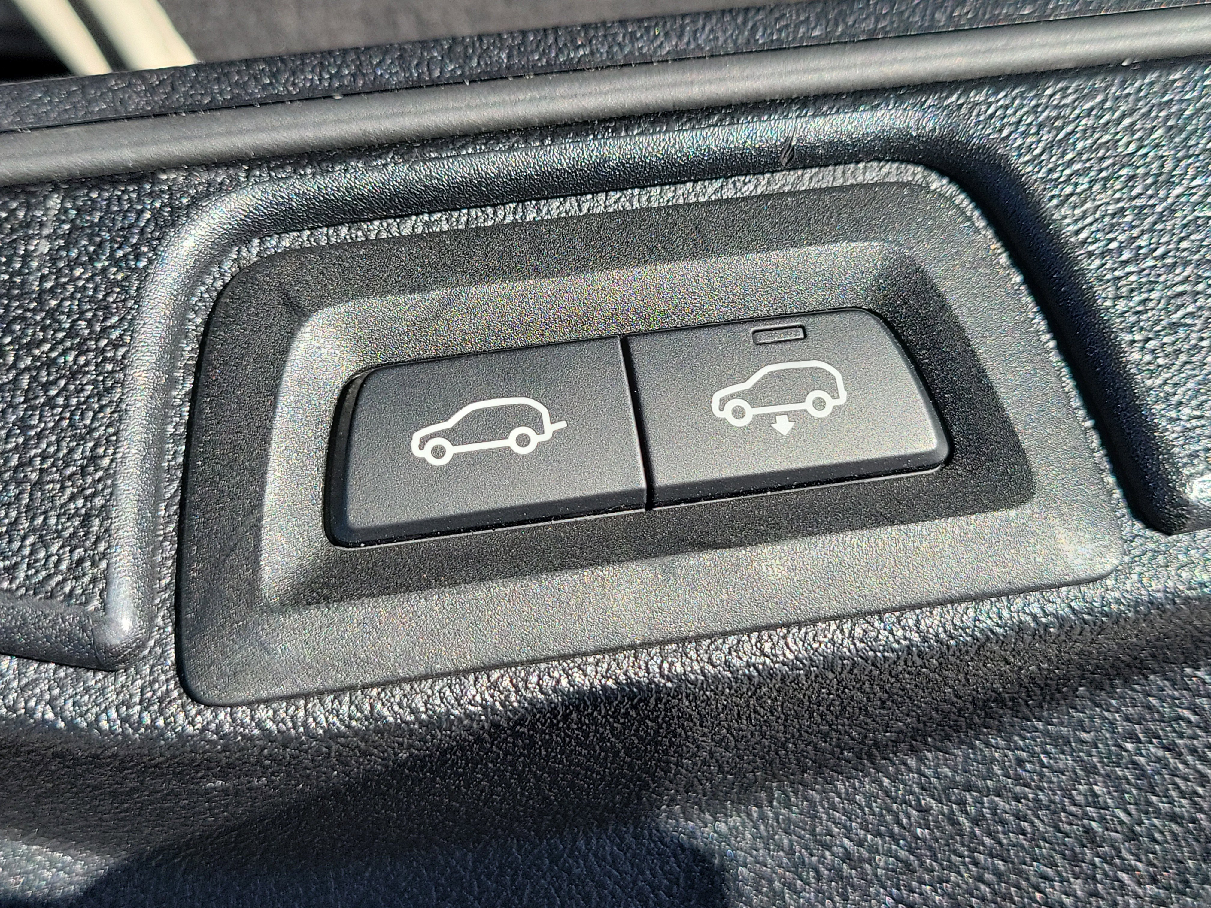 Certified 2024 BMW ALPINA XB7 AWD/4WD image 8