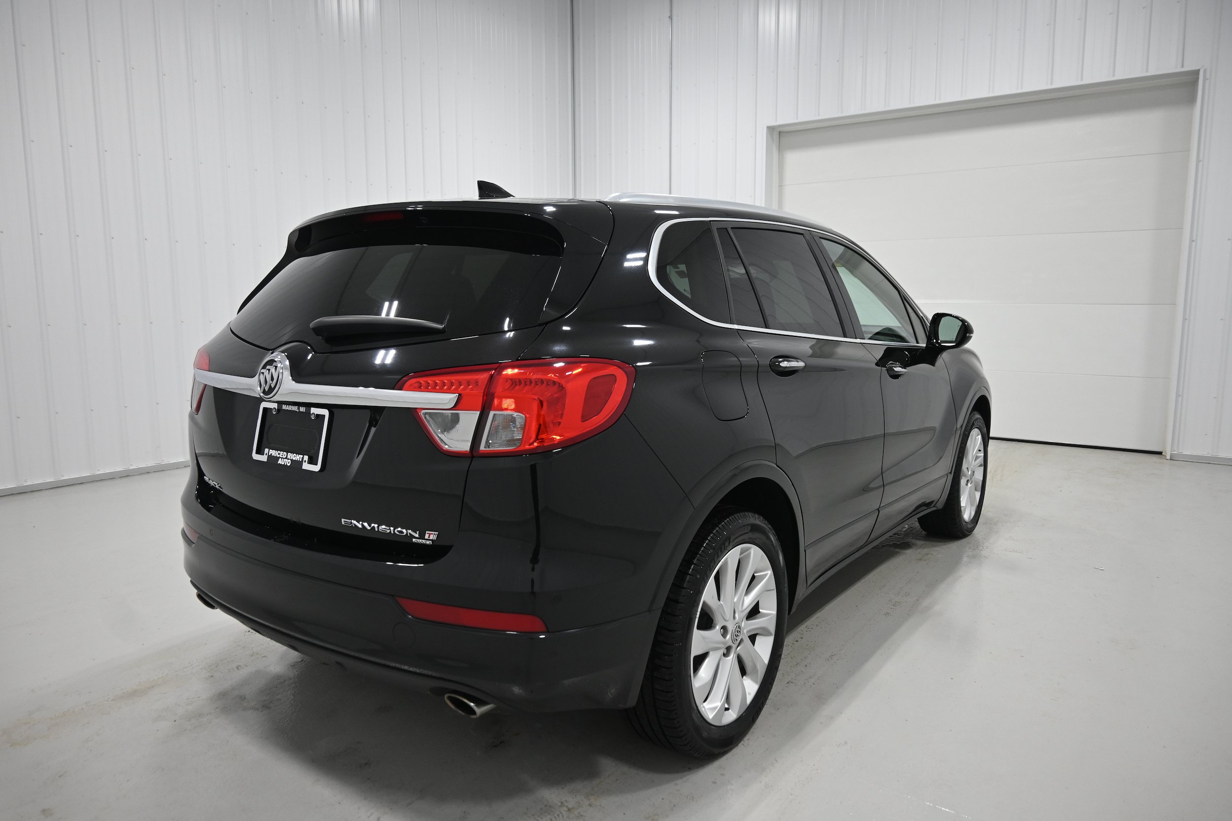 Used 2017 Buick Envision Premium AWD/4WD image 37