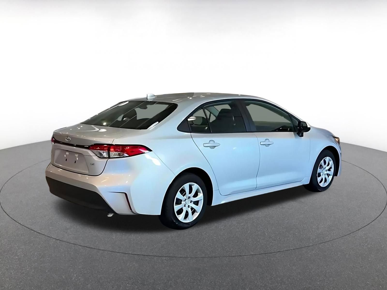 Used 2025 Toyota Corolla LE image 15