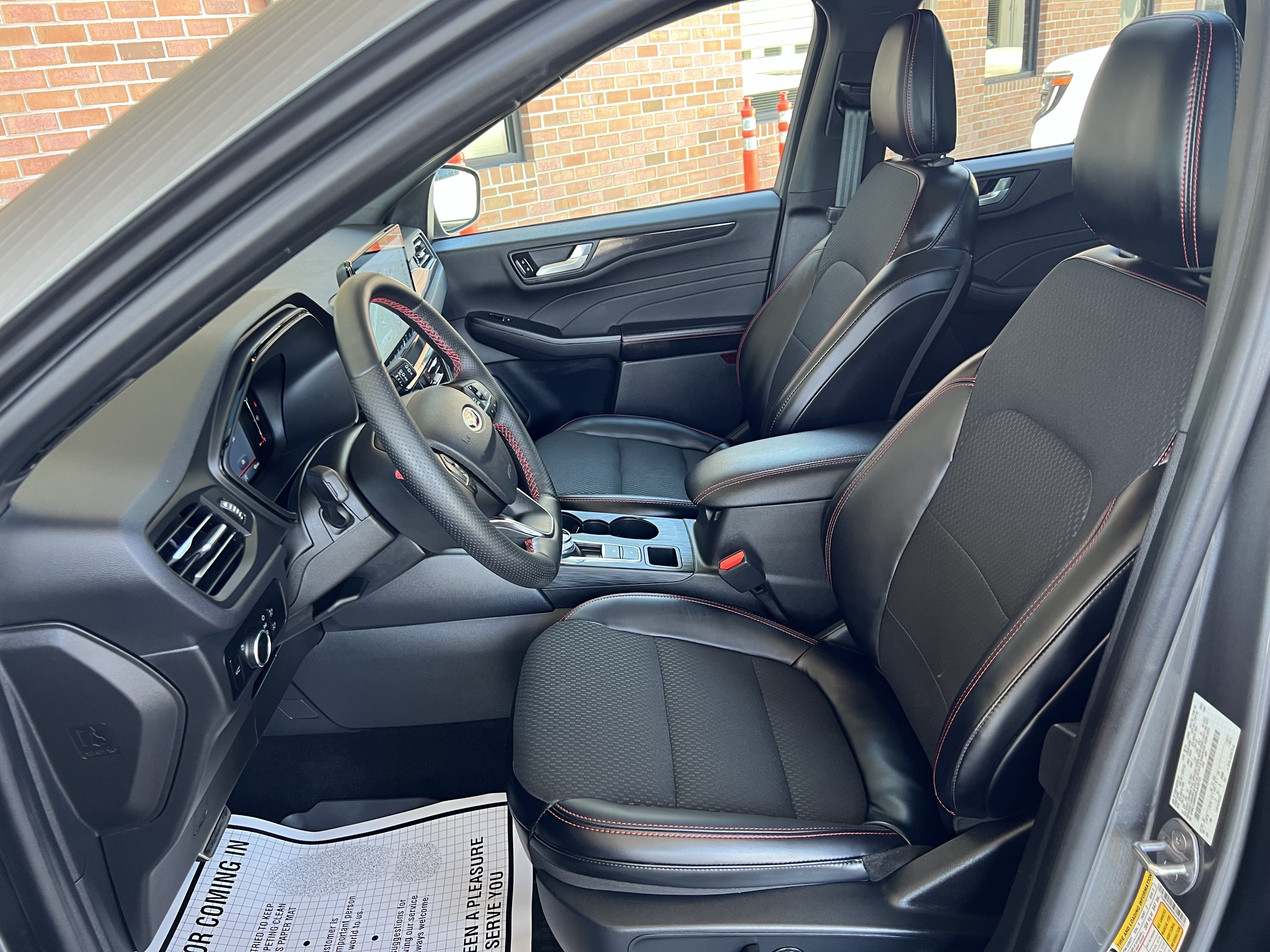 Used 2024 Ford Escape ST-Line w/ Tech Pack #1 AWD/4WD image 12