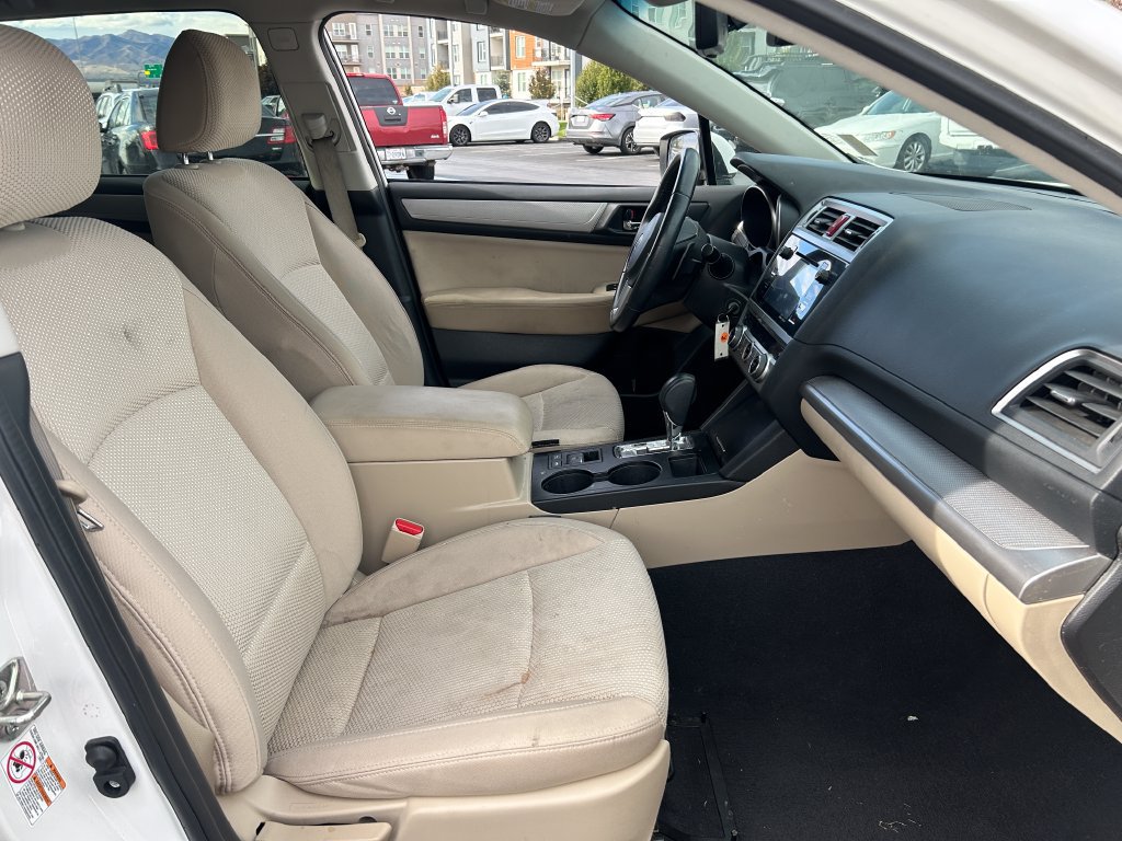 Used 2017 Subaru Outback 2.5i Premium AWD/4WD image 35