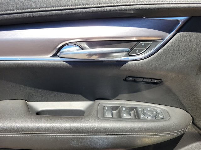 Used 2023 Cadillac XT6 Luxury FWD image 9