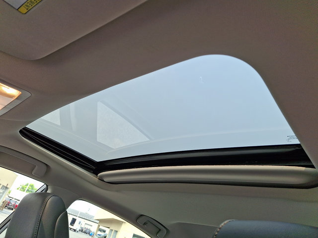 Used 2016 Toyota Avalon Limited w/ Toyota Safety Sense Package FWD image 14
