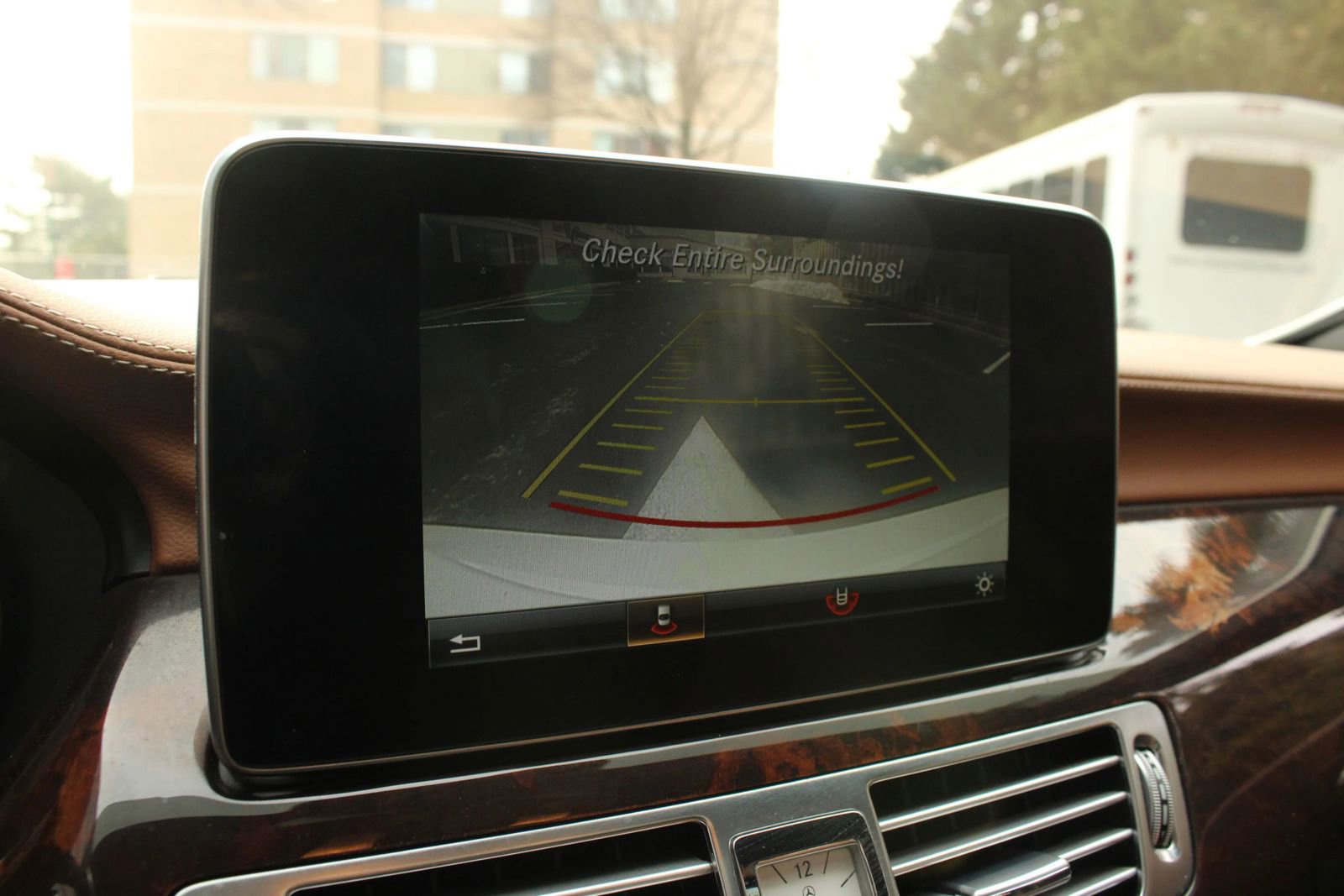 Used 2015 Mercedes-Benz CLS 400 image 32