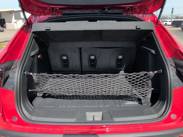 New 2026 Chevrolet Trax RS w/ Sunroof Package FWD image 9