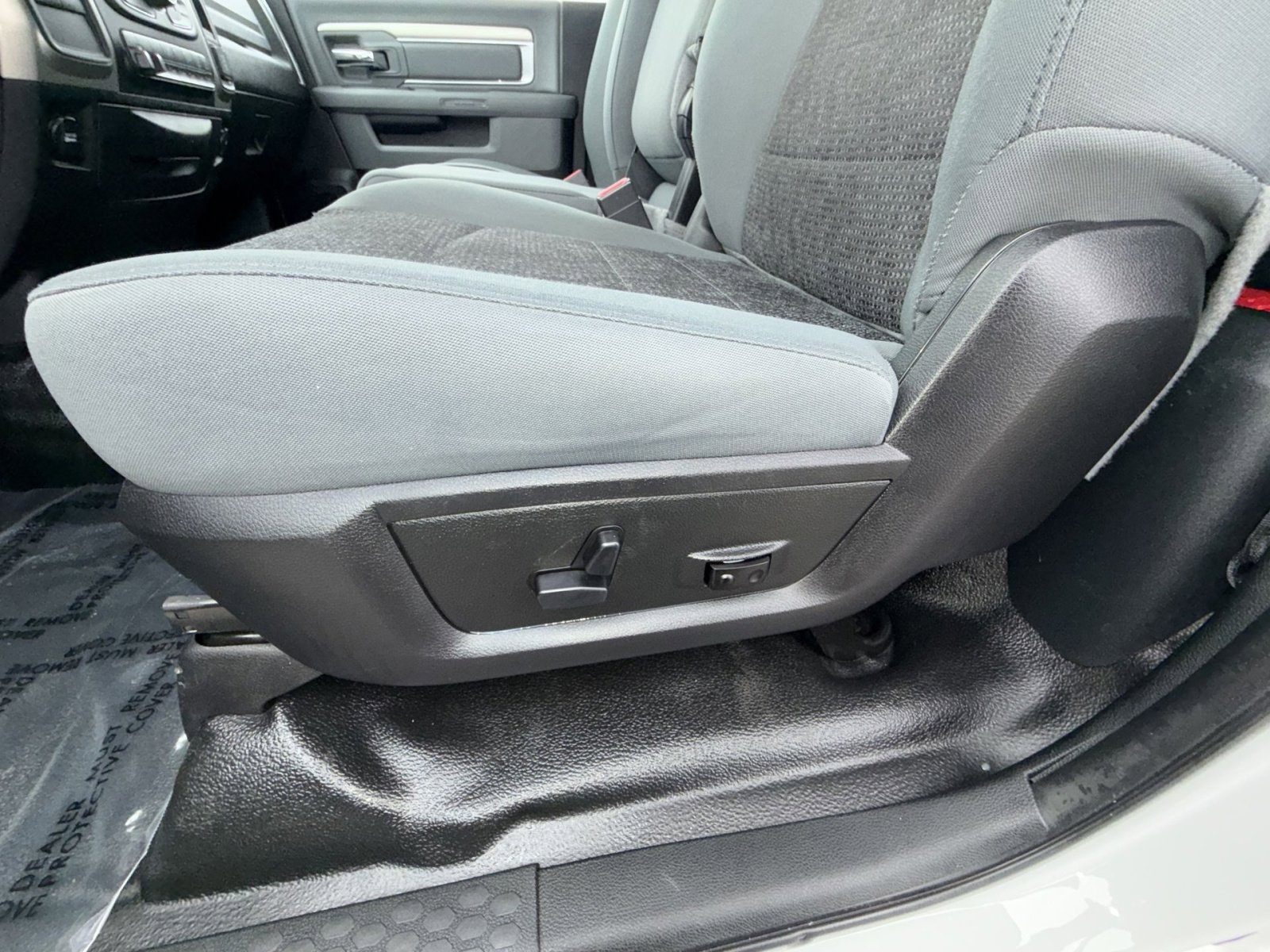 Used 2018 RAM 5500 SLT w/ Quick Order Package 29G SLT image 14