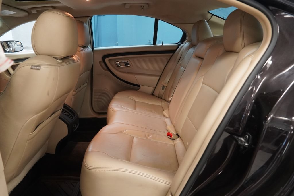 Used 2013 Ford Taurus SEL FWD image 25