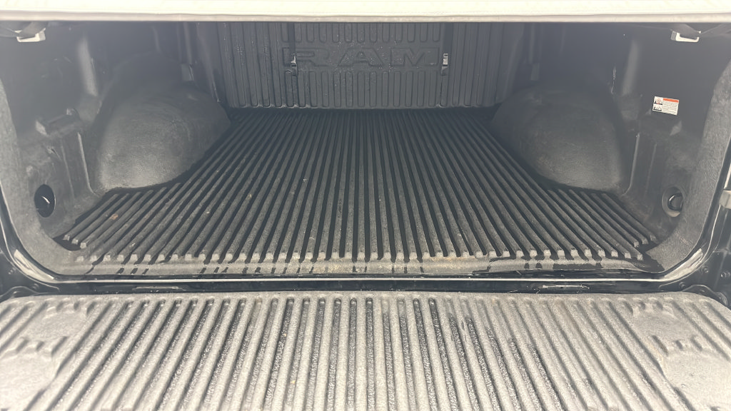 Used 2020 RAM 1500 Big Horn AWD/4WD image 10
