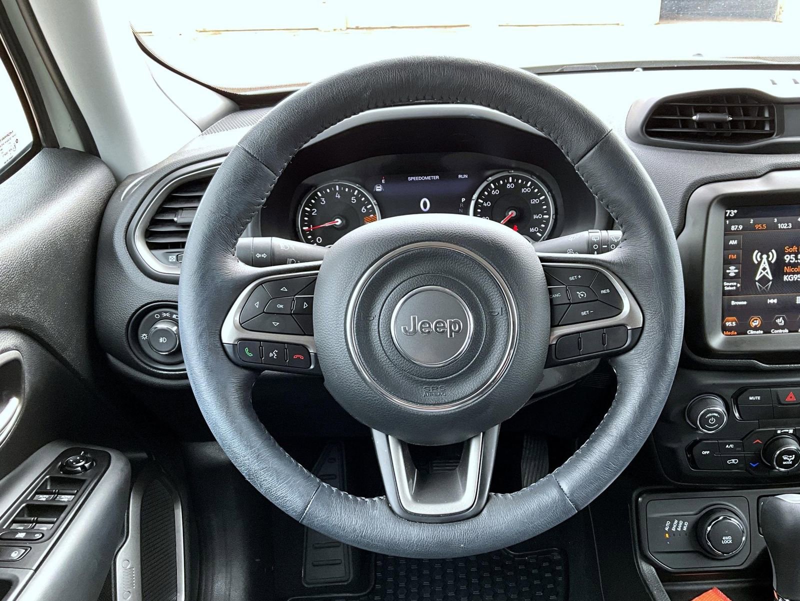 Used 2022 Jeep Renegade Limited AWD/4WD image 12