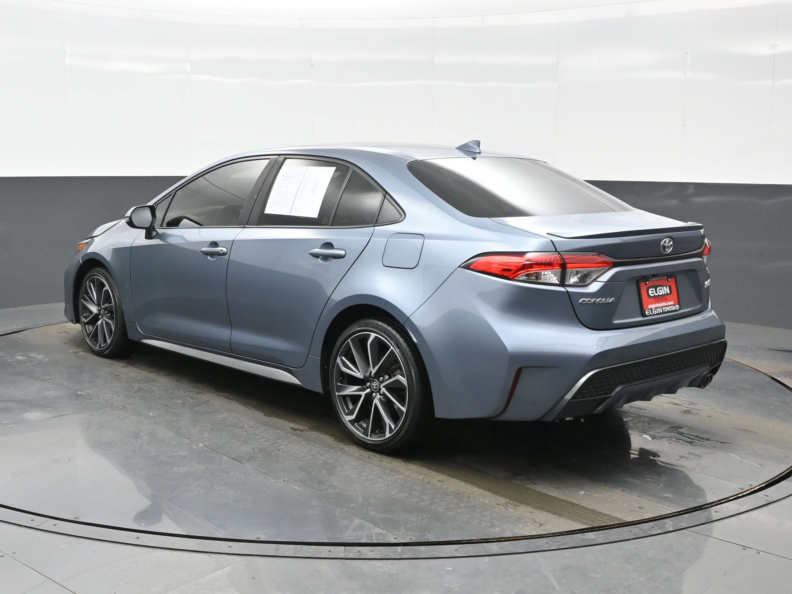 Used 2020 Toyota Corolla SE image 4