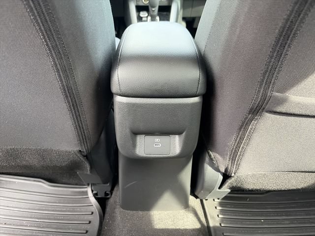 Used 2024 Nissan Versa SV w/ Trunk Package FWD image 17