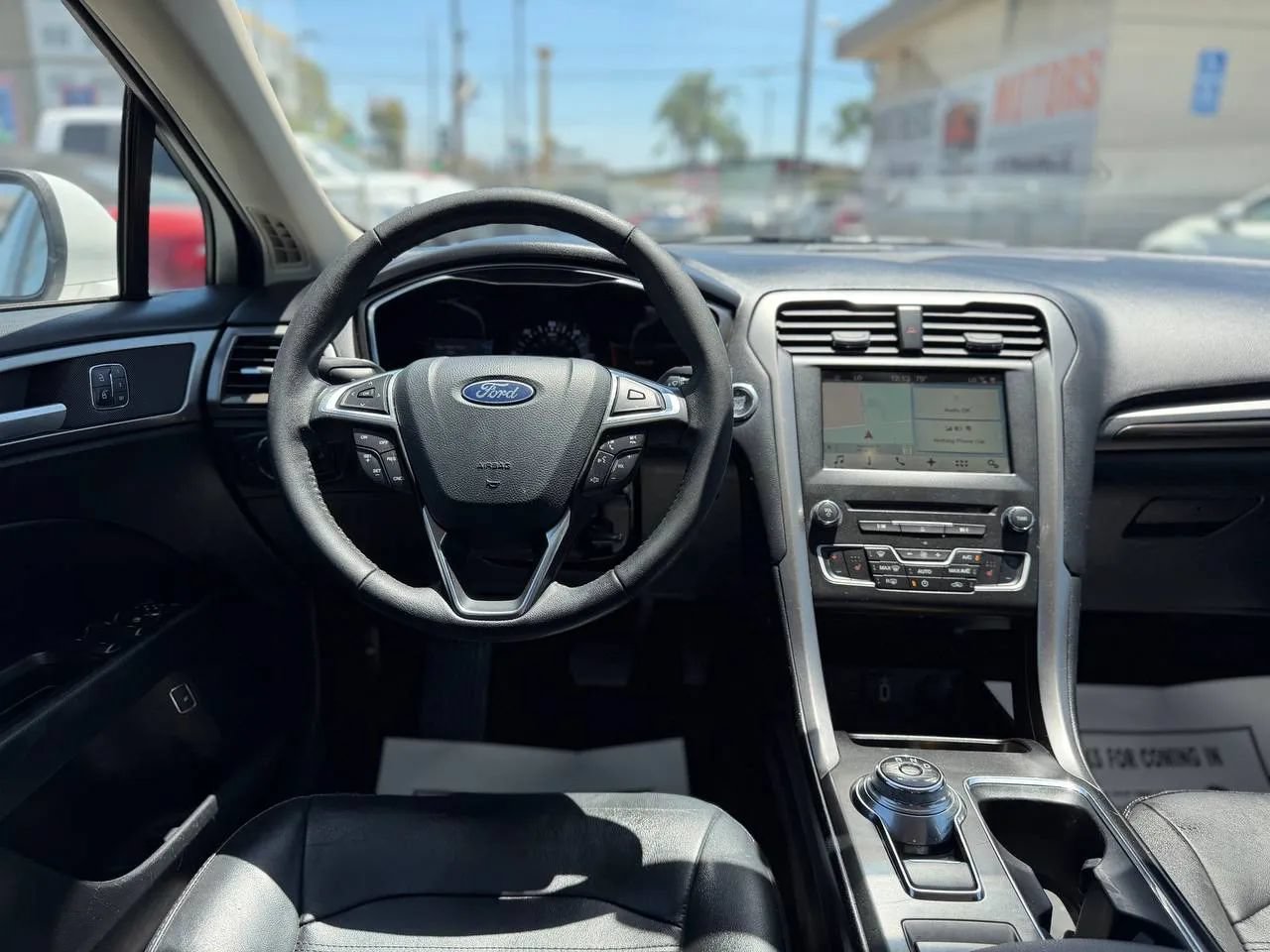 Used 2018 Ford Fusion Energi SE FWD image 33