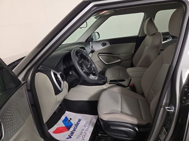 Certified 2025 Kia Soul LX w/ LX Technology Package FWD image 14