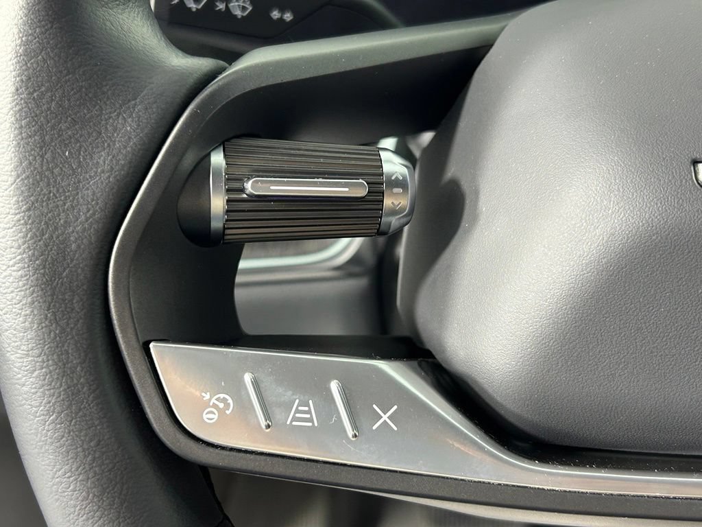 Used 2025 Lucid Air Touring AWD/4WD image 27