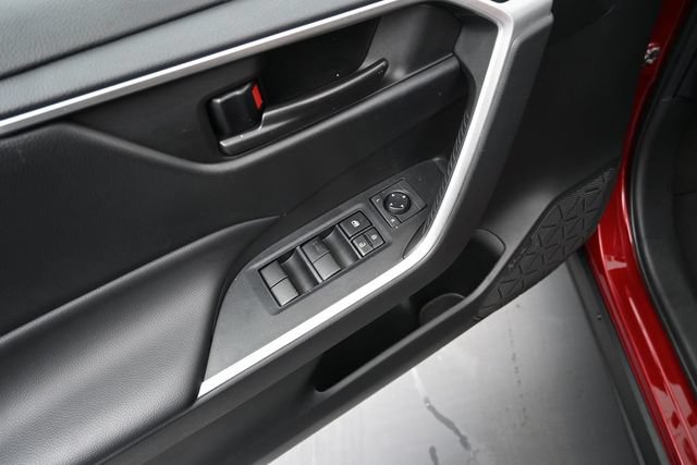 Certified 2023 Toyota RAV4 LE AWD/4WD image 18