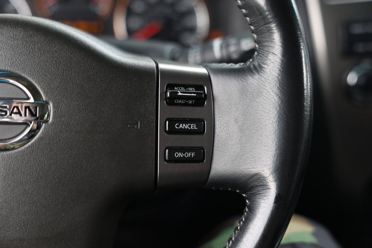 Used 2010 Nissan Armada Titanium RWD image 27