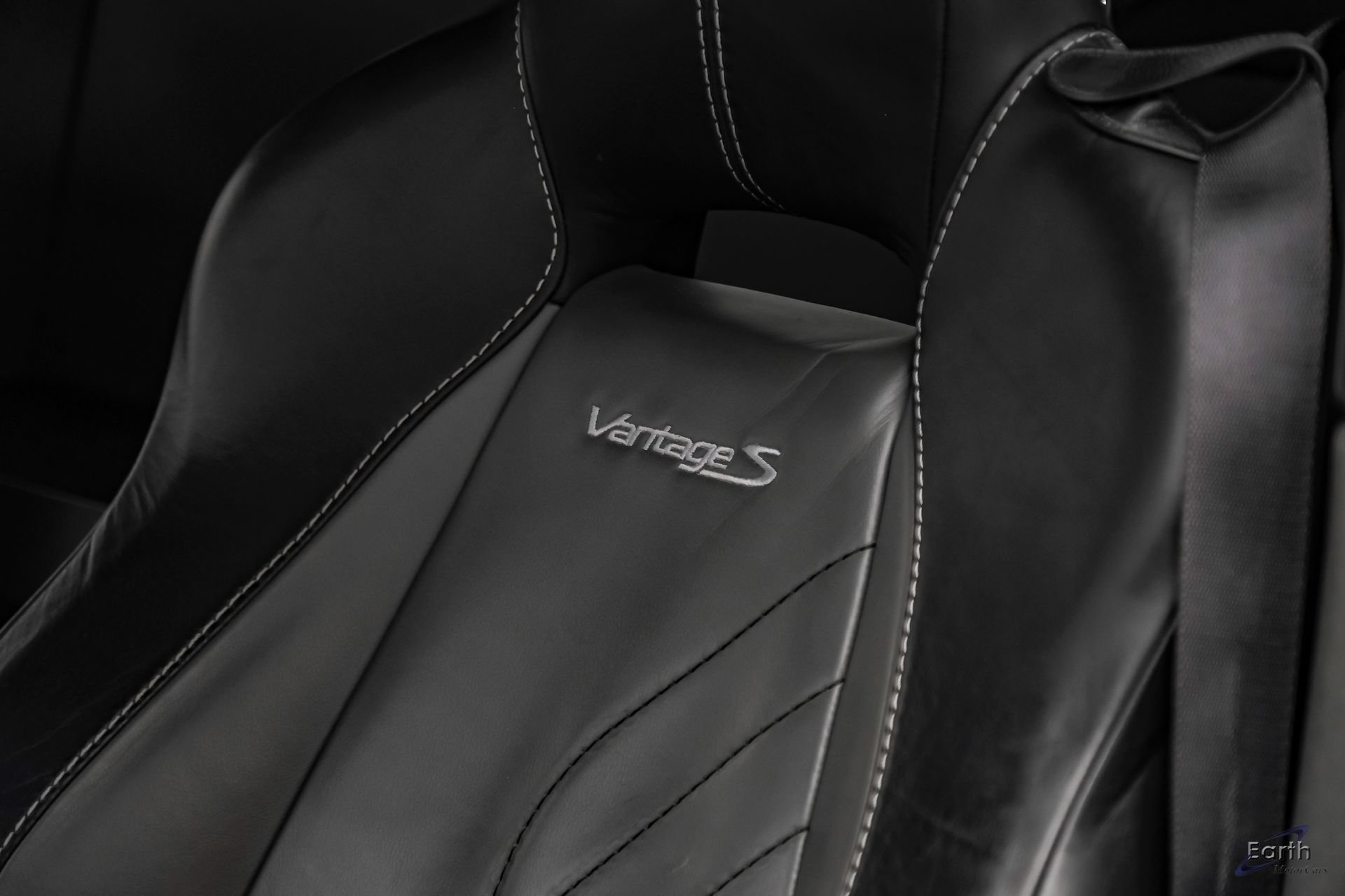 Used 2014 Aston Martin V8 Vantage S RWD image 43