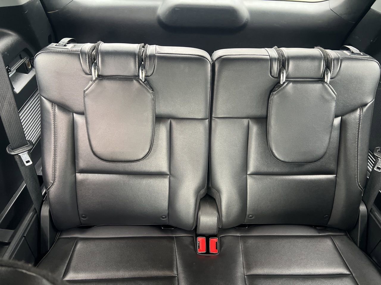 Used 2022 Ford Explorer Limited image 24