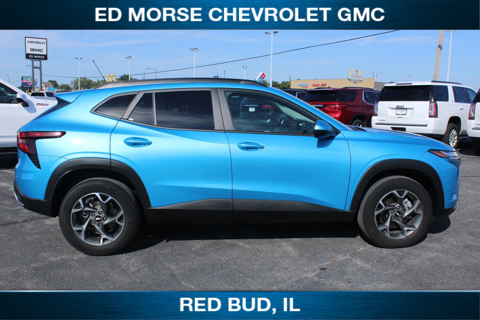 Used 2025 Chevrolet Trax LT w/ Driver Confidence Package FWD image 2