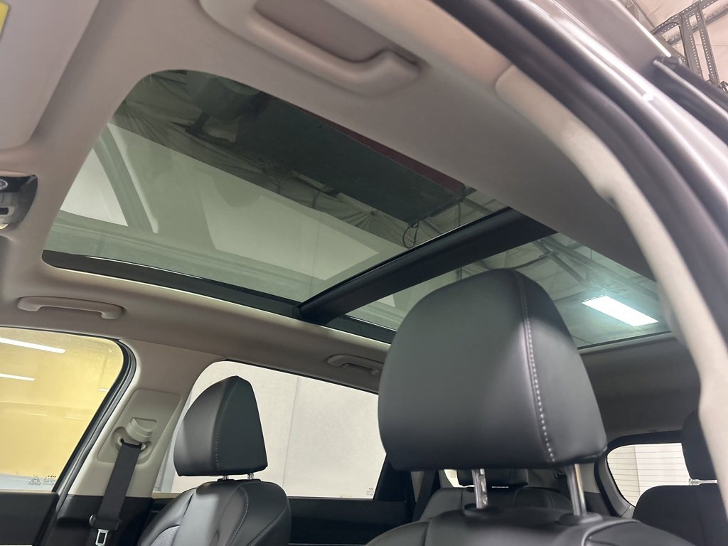 Used 2025 Kia Sorento SX image 5