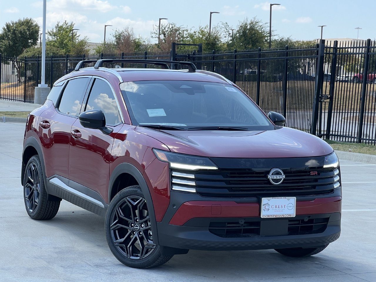 New 2027 Nissan Kicks SR FWD image 2