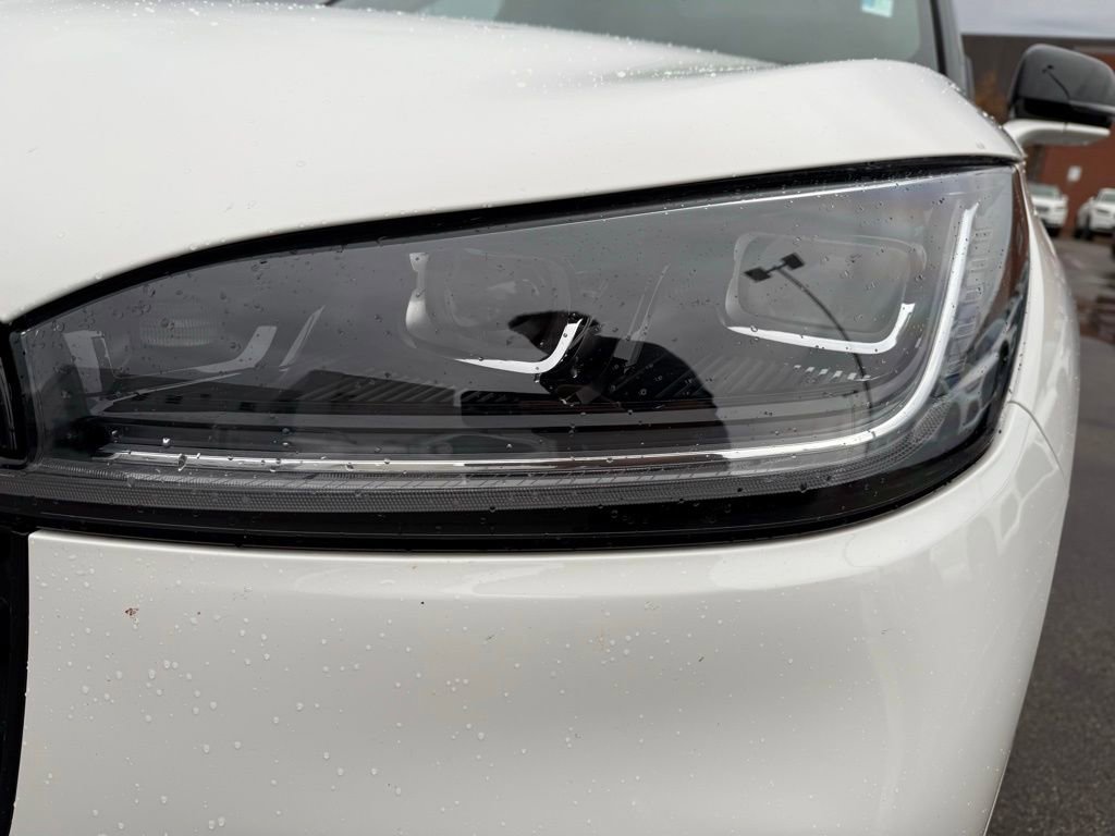 New 2025 Lincoln Aviator Black Label AWD/4WD image 15