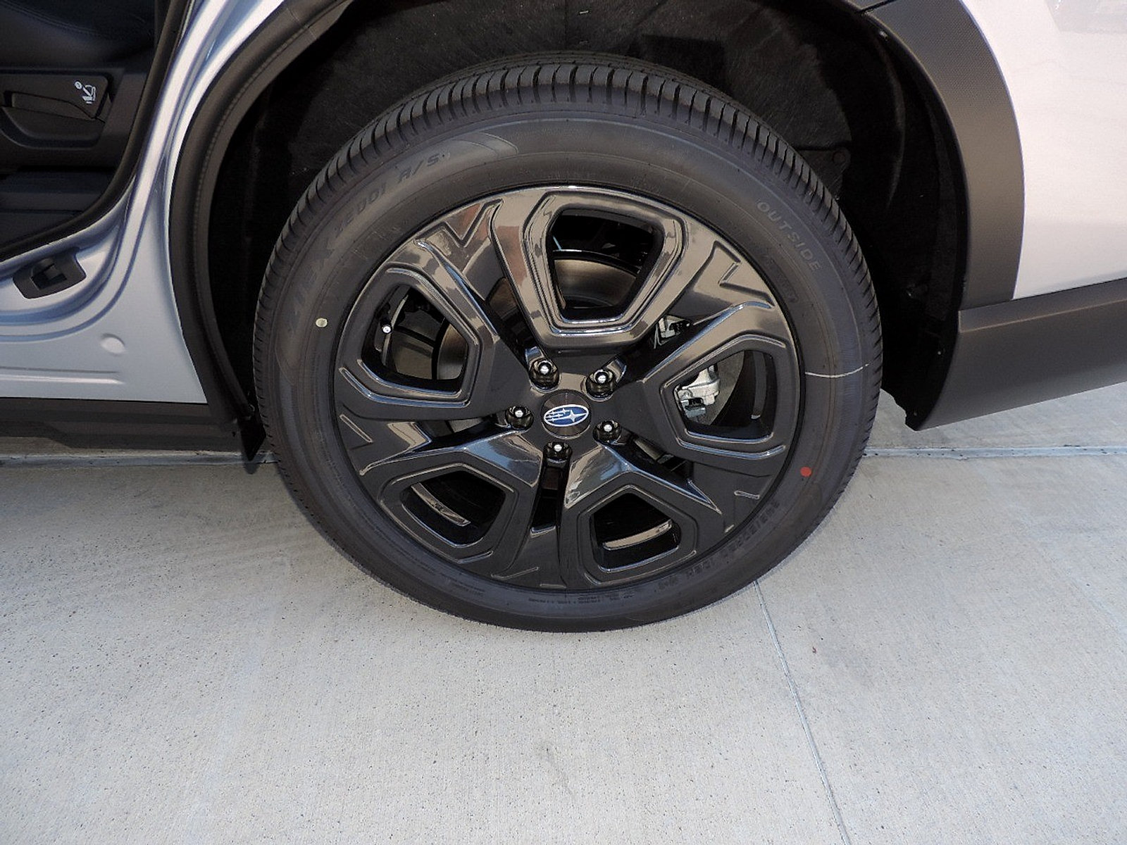 Certified 2025 Subaru Ascent Bronze Edition AWD/4WD image 18