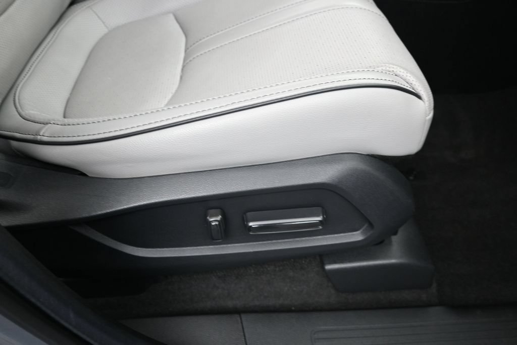 Used 2023 Honda Pilot Elite image 11