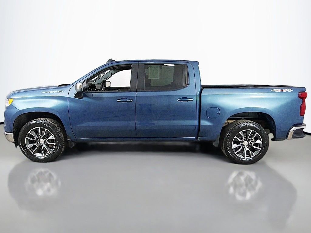 Used 2024 Chevrolet Silverado 1500 LT image 12