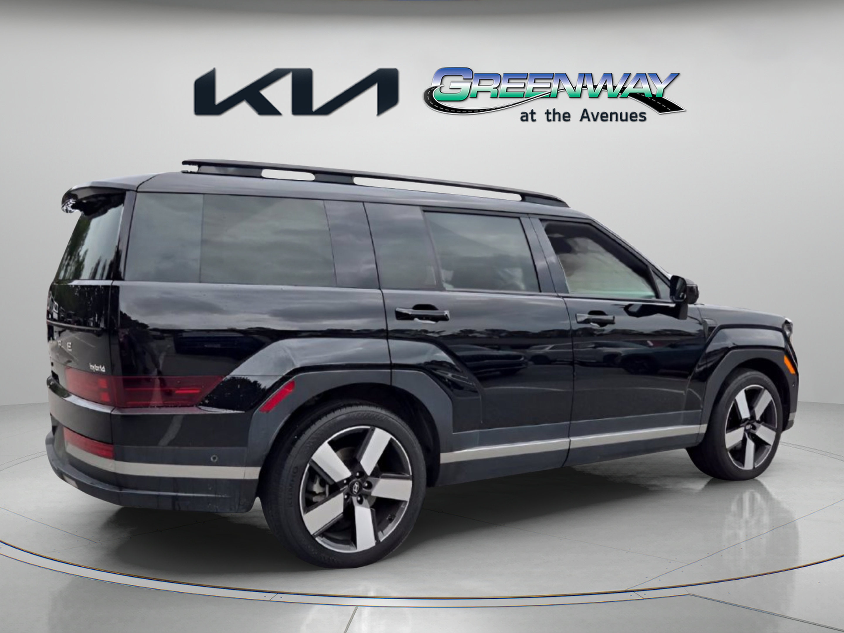 Used 2024 Hyundai Santa Fe Limited FWD image 7