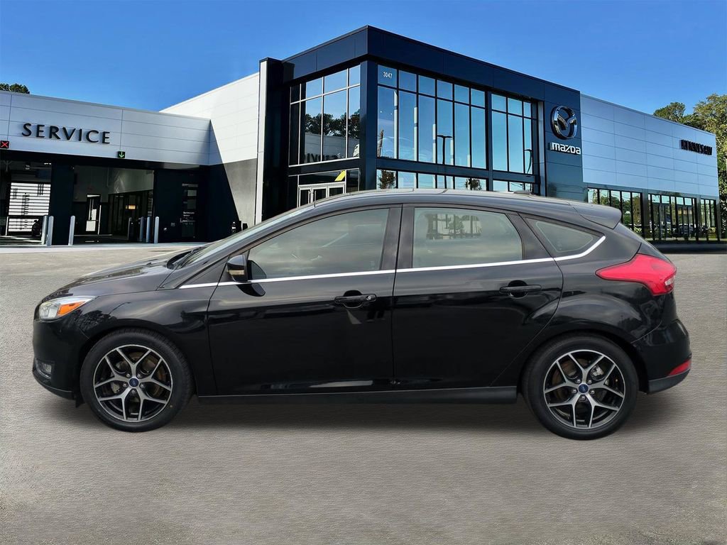 Used 2017 Ford Focus Titanium w/ Titanium Technology Package image 7
