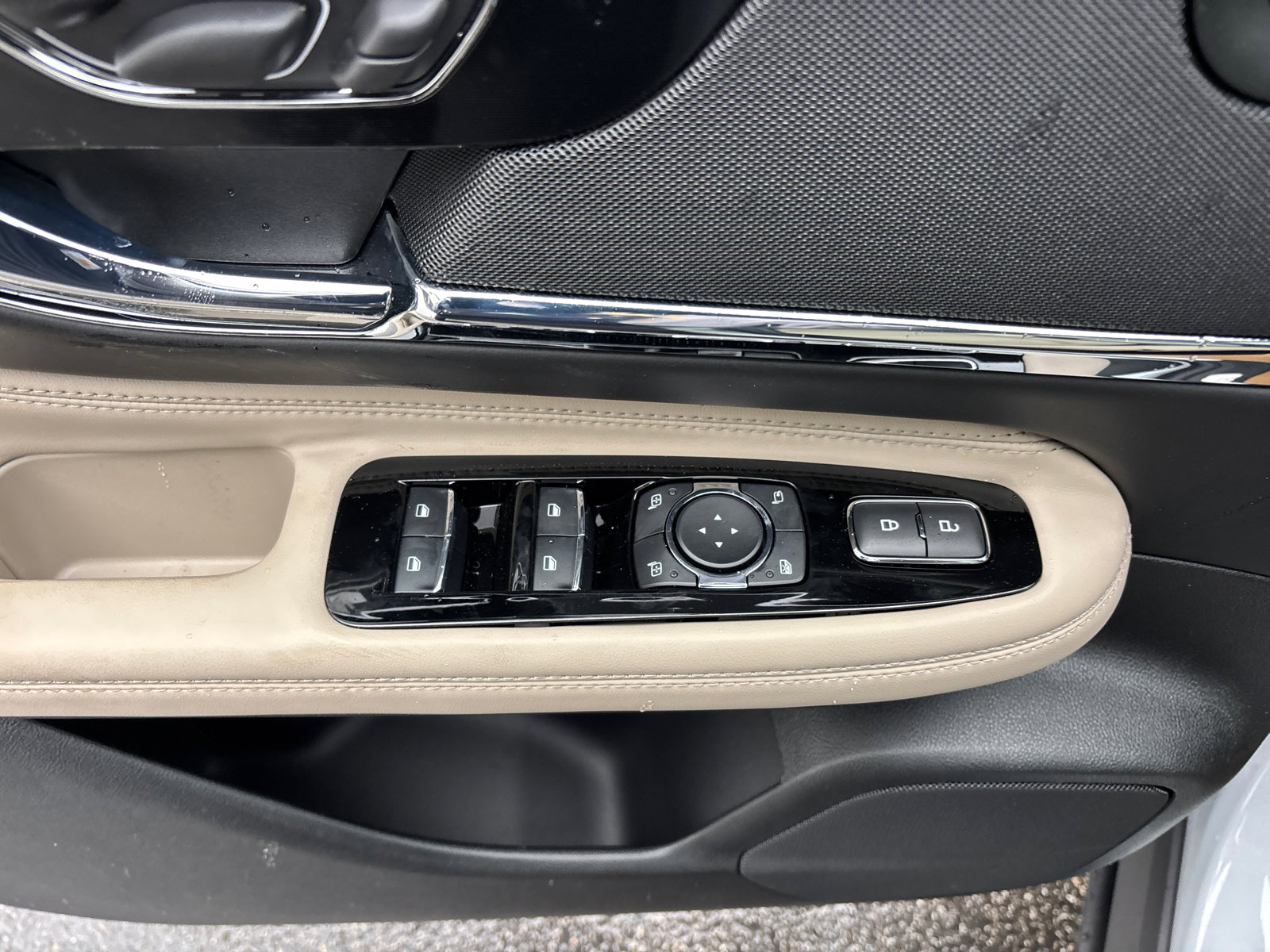 New 2026 Lincoln Corsair Grand Touring image 13