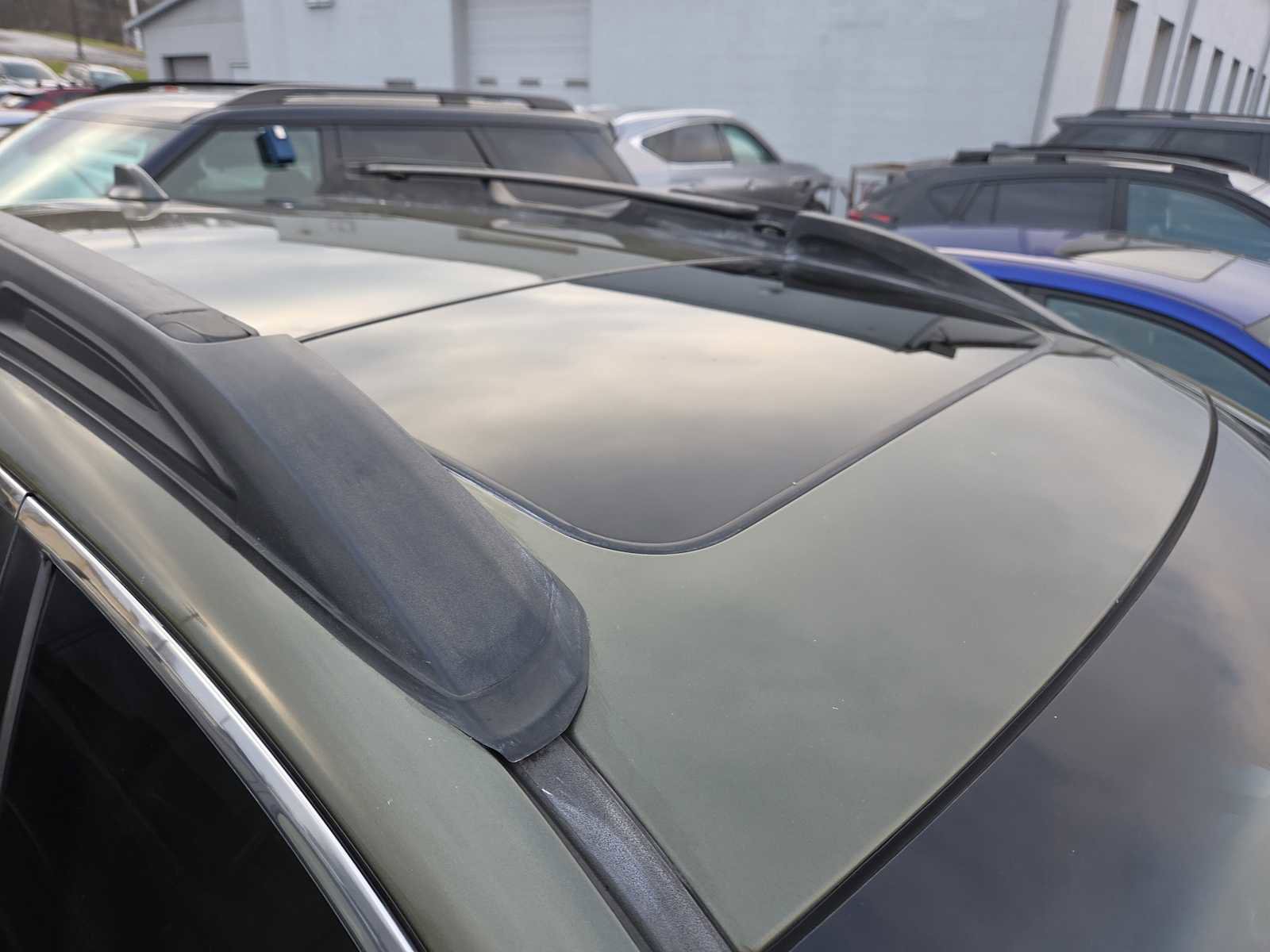 Used 2017 Subaru Outback 2.5i Limited image 3