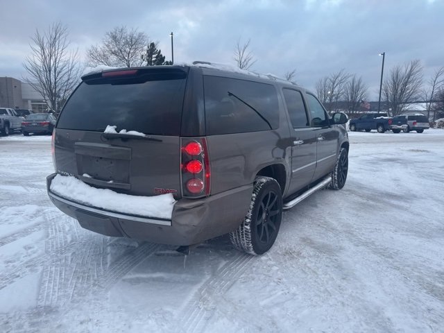 Used 2013 GMC Yukon XL Denali image 21