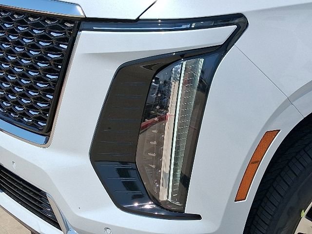 New 2026 Cadillac Escalade ESV Luxury w/ Touring Package RWD image 8