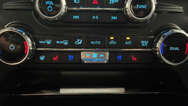 Used 2025 Ford F150 Lariat w/ Equipment Group 501A Mid AWD/4WD image 29